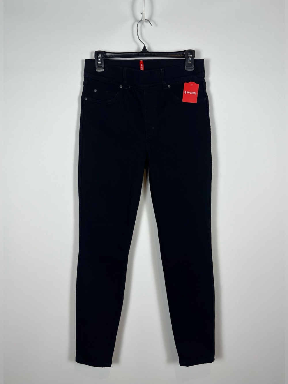 SPANX Pull On High-Rise  Skinny Jeans in Clean Black Size Medium Inseam 28”‎ NWT